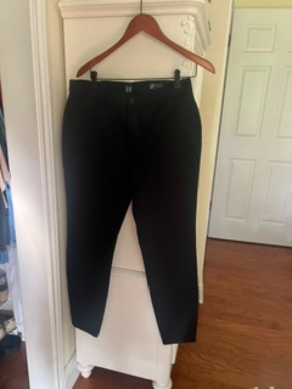 GAP JEANS (BLACK, SIZE 12 STRETCH SKINNY